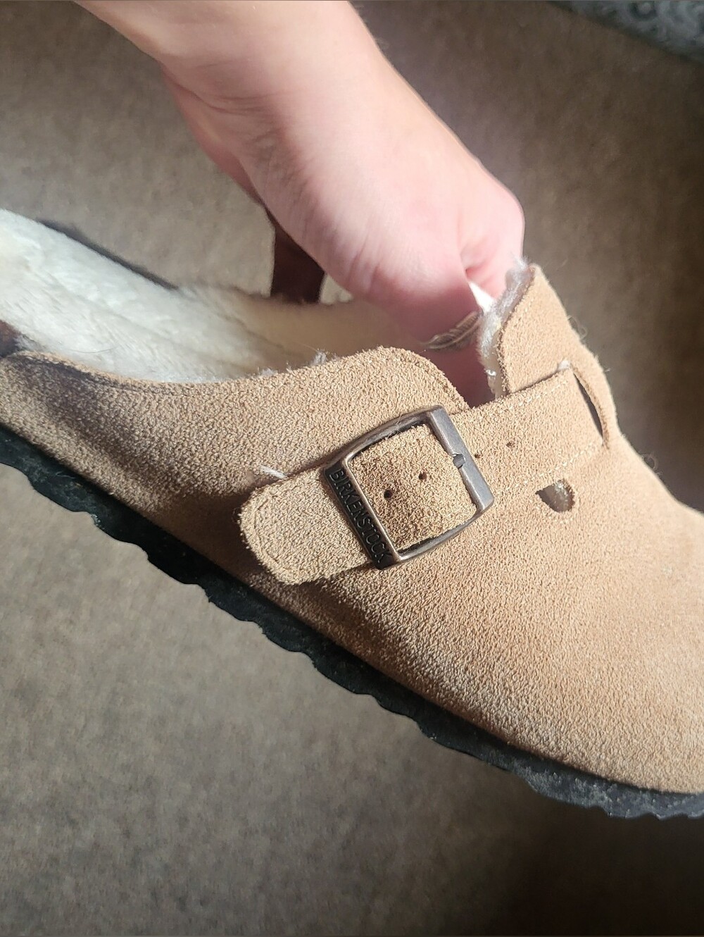 Birkenstock Suede Tan~Shearling Lined~Mule Clogs~Size 40. - Picture 11 of 13
